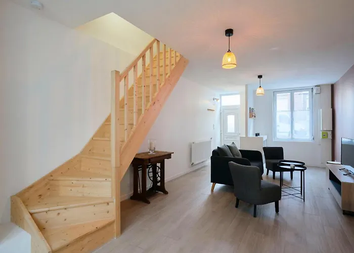 House In Near Euratech Private Terrace. 2*