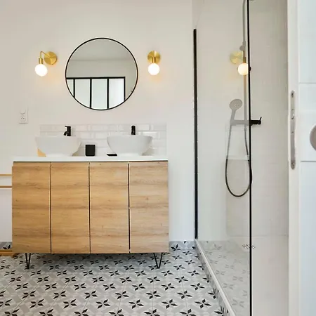 بيت ضيافة House In Near Euratech Private Terrace.