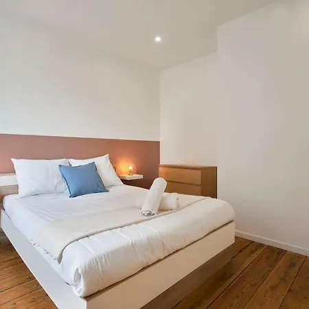 بيت ضيافة House In Near Euratech Private Terrace. 2*